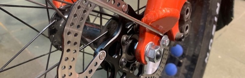 Почему скрипят тормоза на велосипеде? описание причин и их устранение