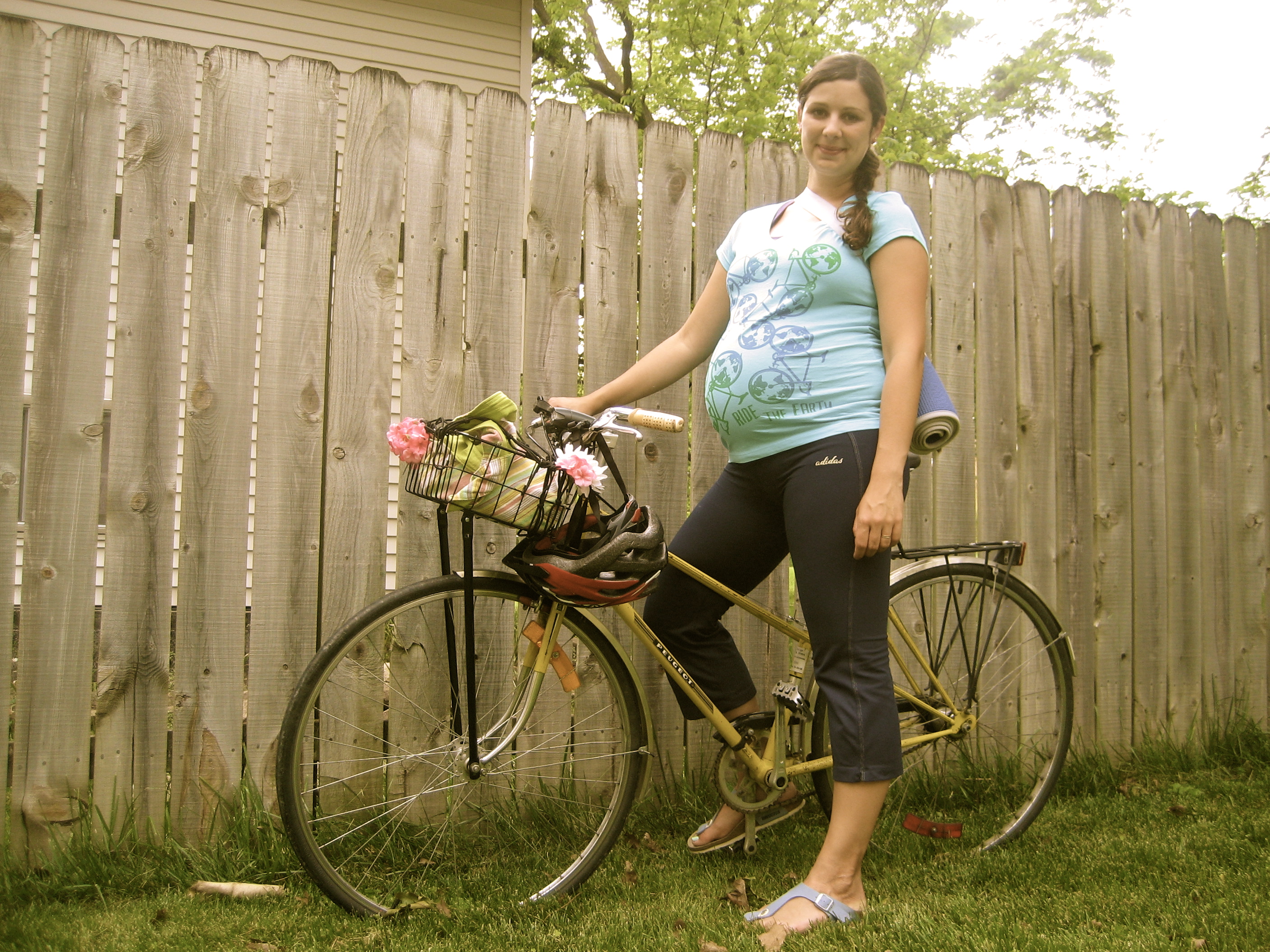 Можно ли ездить на велосипеде во время беременности?