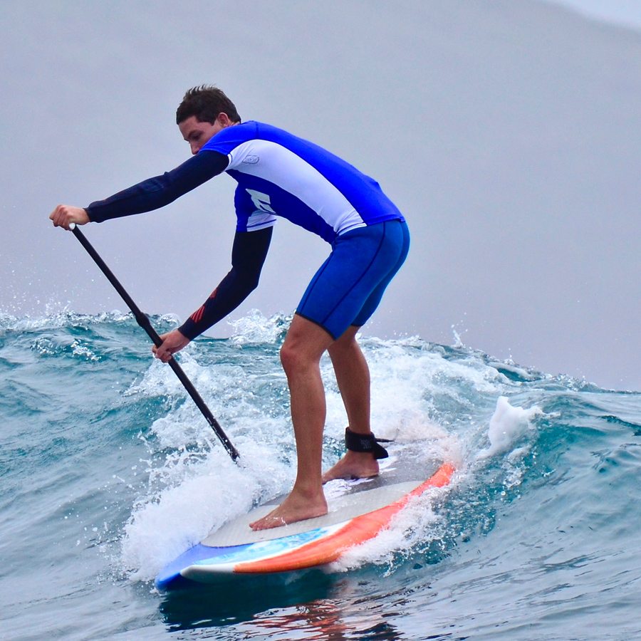 Подробный гид по сапбордингу: как кататься на сёрфе в любом ближайшем водоеме — furfur