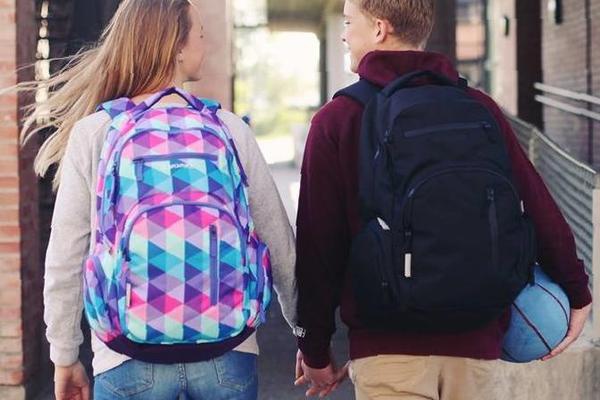 10 лучших школьных рюкзаков – рейтинг 2022 года