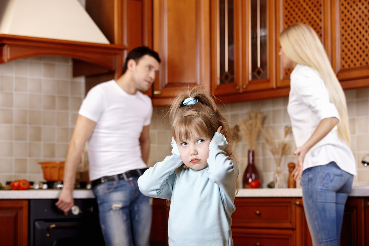 Молодая семья живет с родителями – как не испортить отношения при совместном проживании? инструкция психолога