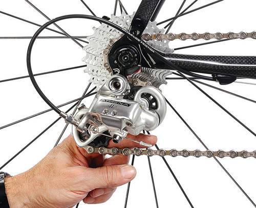 Проскакивает цепь на велосипеде при нагрузке - причины, советы по устранению
