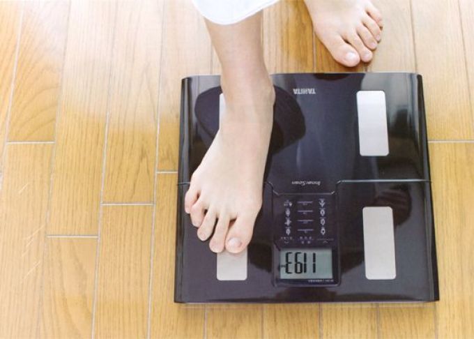 Что такое умные весы и как их правильно выбрать: рейтинг-обзор диагностических напольных моделей с анализатором тела
