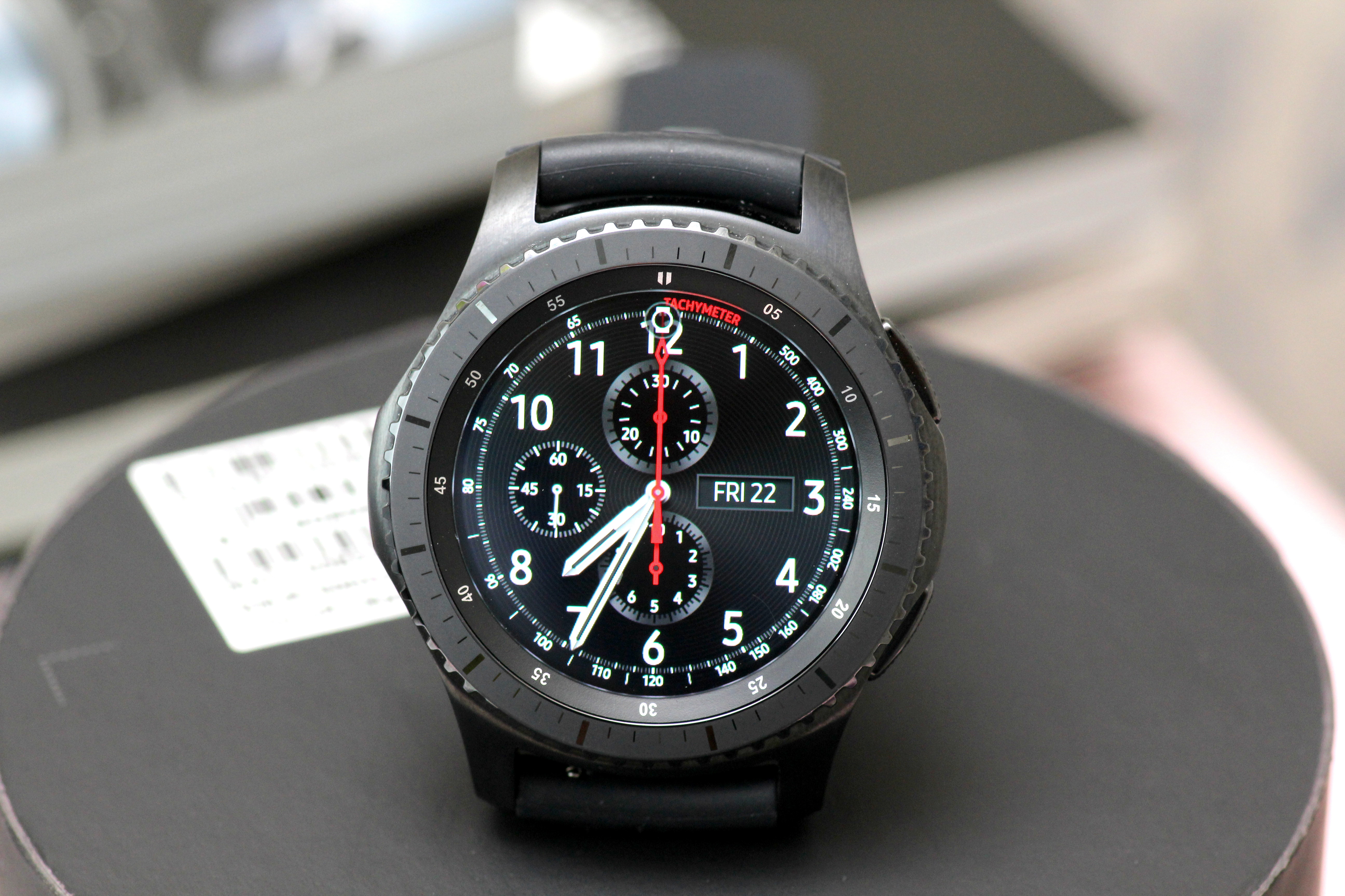 Часы Samsung Gear S3 Frontier, характеристики, дизайн, интерфейс