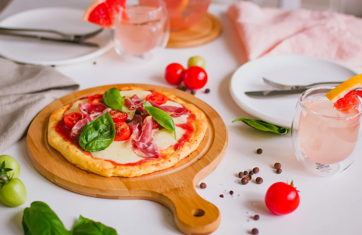 Рецепты полезного пп теста для пиццы тем, кто следит за своей фигурой и рационом питании